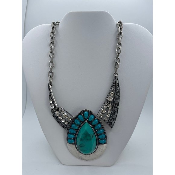 Jewelry - Faux Turquoise Chunky Necklace Costume Silver Estate